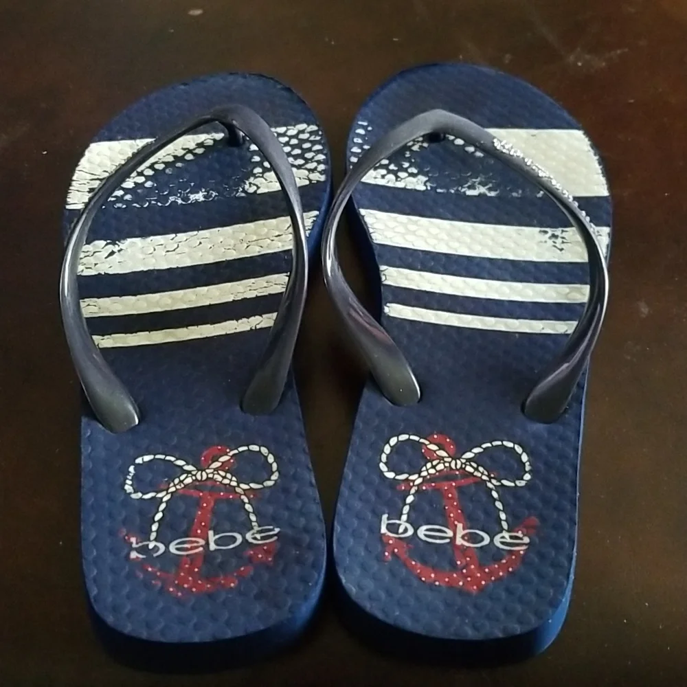 Shoes - Picture 2 of 5